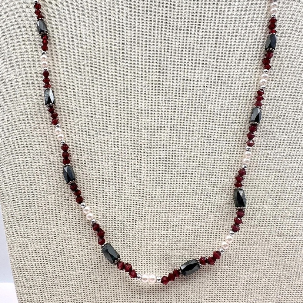 Vintage Y2K Silver Tone Faux Pearl Red Beaded Necklace Women's‎ Classic Jewelry
